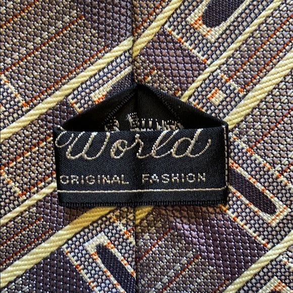 Abstract tie - Picture 3 of 4